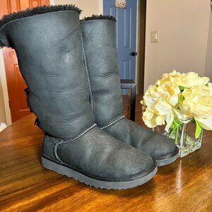 Women's Classic Black Bailey Bow Tall II UGG Boots Size 8 Good Condition